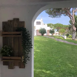 studio-praia-da-falesia-algarve.hotelaalgarve.com/